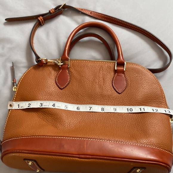 EUC Dooney and Bourke style R343 cognac/saddle brown satchel hand bag - Picture 11 of 13